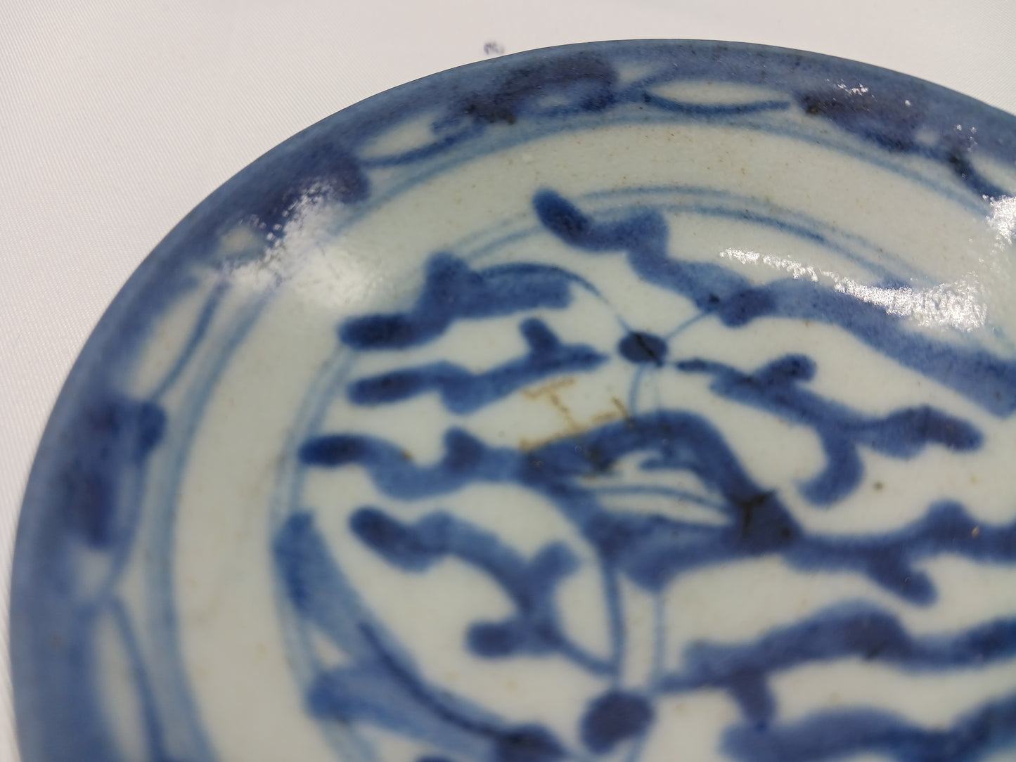 清中期青花佰壽紋盤,一束蓮紋碟和纏枝花卉紋小碟1796-1850年 ( 2404014 )
