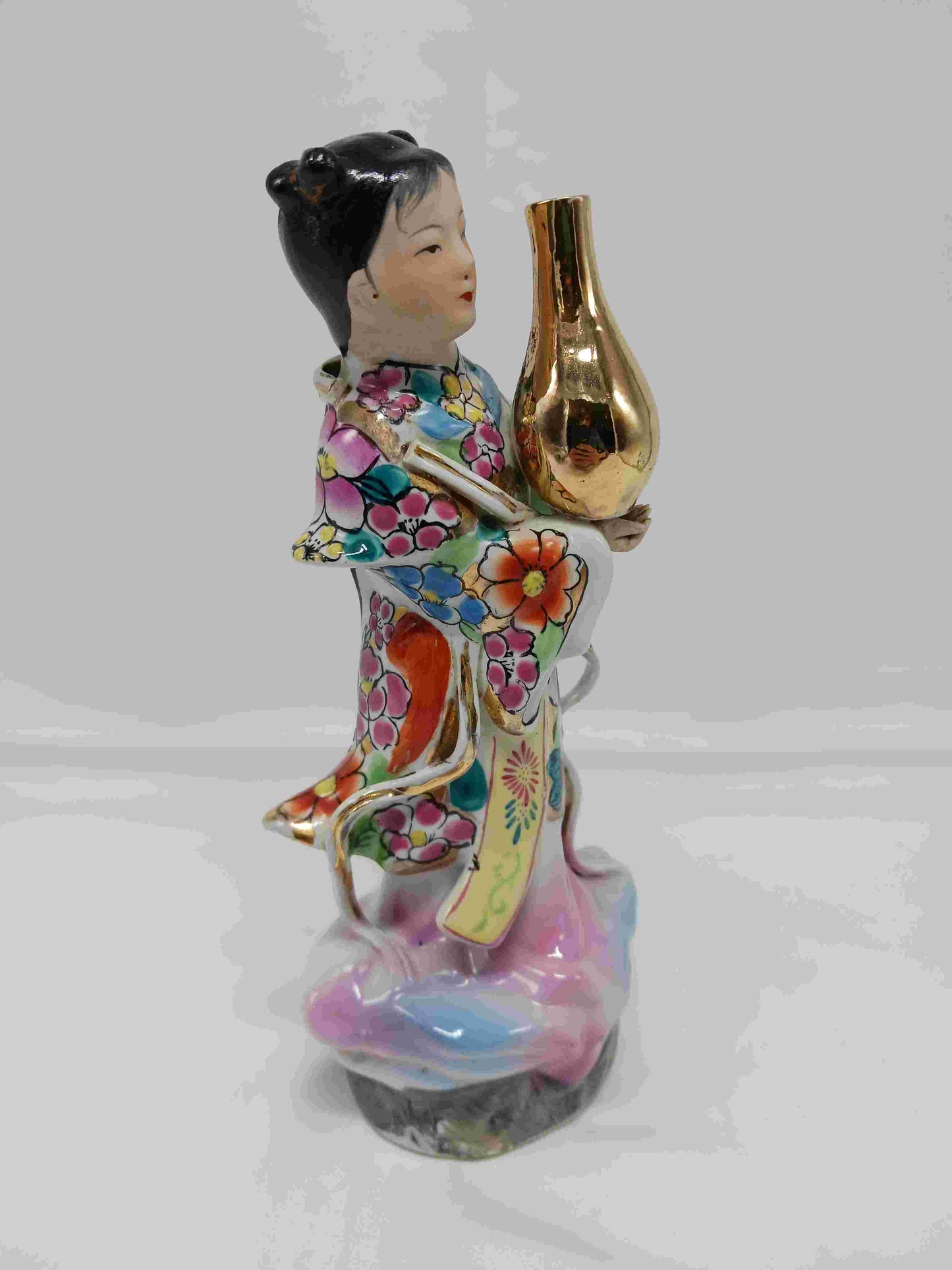 20世紀中後期仿同治粉彩雙耳瓶,粉彩玉女像 ( 2404055)