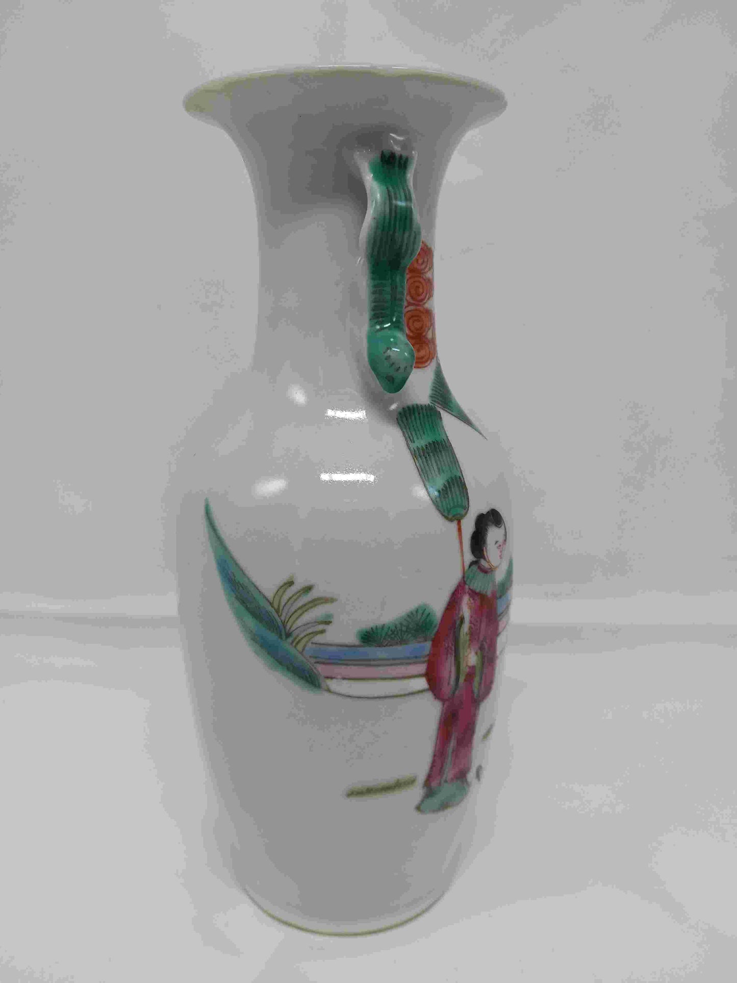 20世紀中後期仿同治粉彩雙耳瓶,粉彩玉女像 ( 2404055)