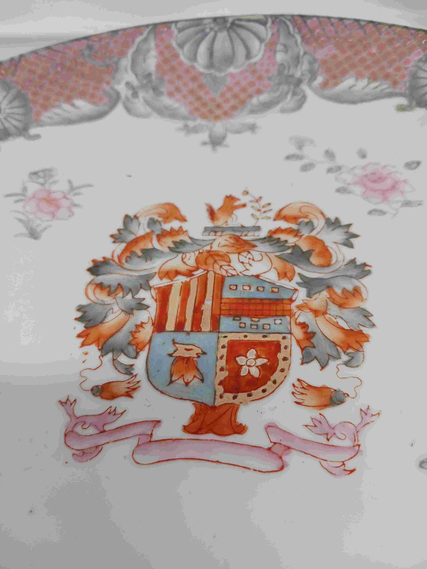 清代廣彩紋章瓷盤1644-1911年 ( 2404063 )