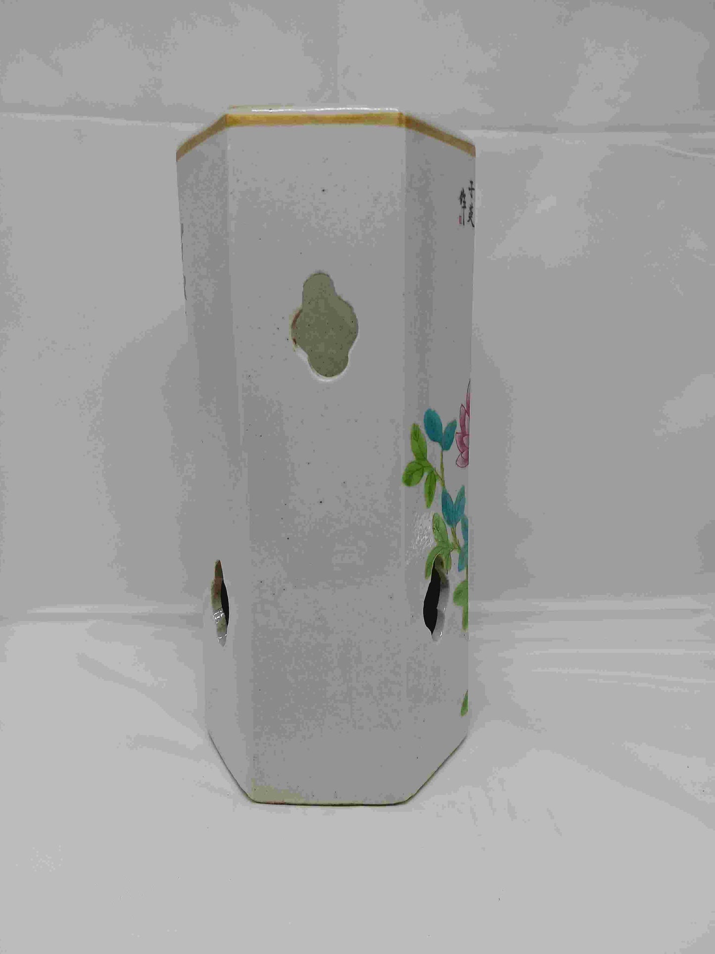 Modern imitation Qing Dynasty pastel flower and bird pattern hat tube (2404064)