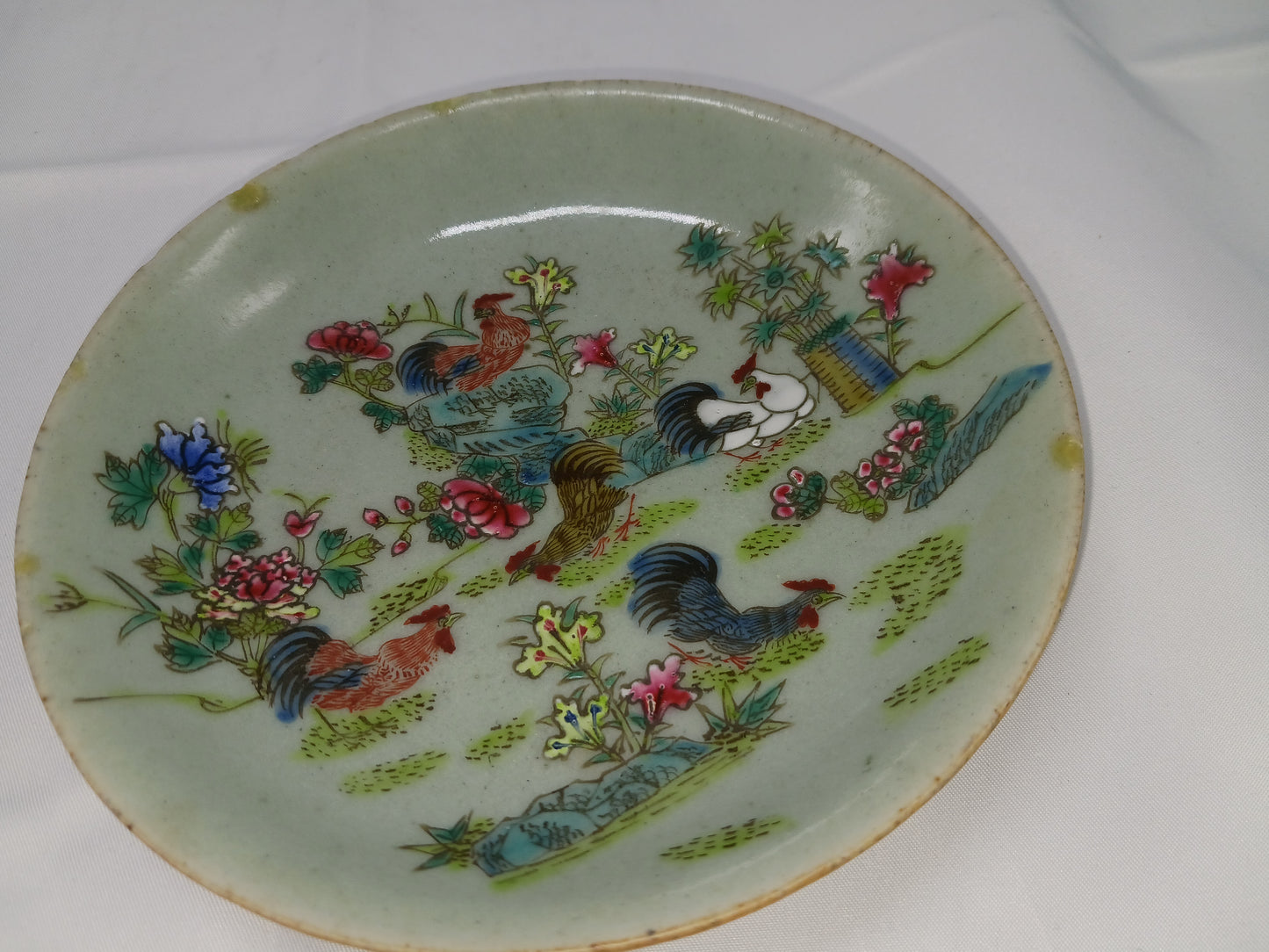 Blown blue glaze plate with dragon pattern and later famille rose chicken pattern plate (2404007)