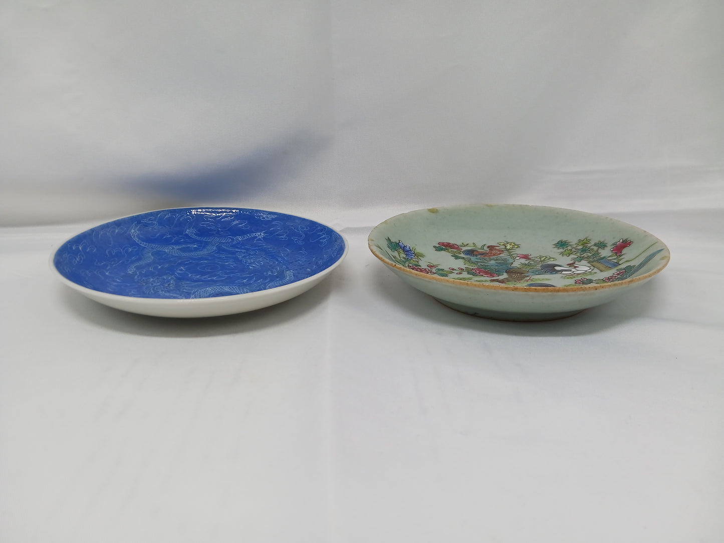 Blown blue glaze plate with dragon pattern and later famille rose chicken pattern plate (2404007)