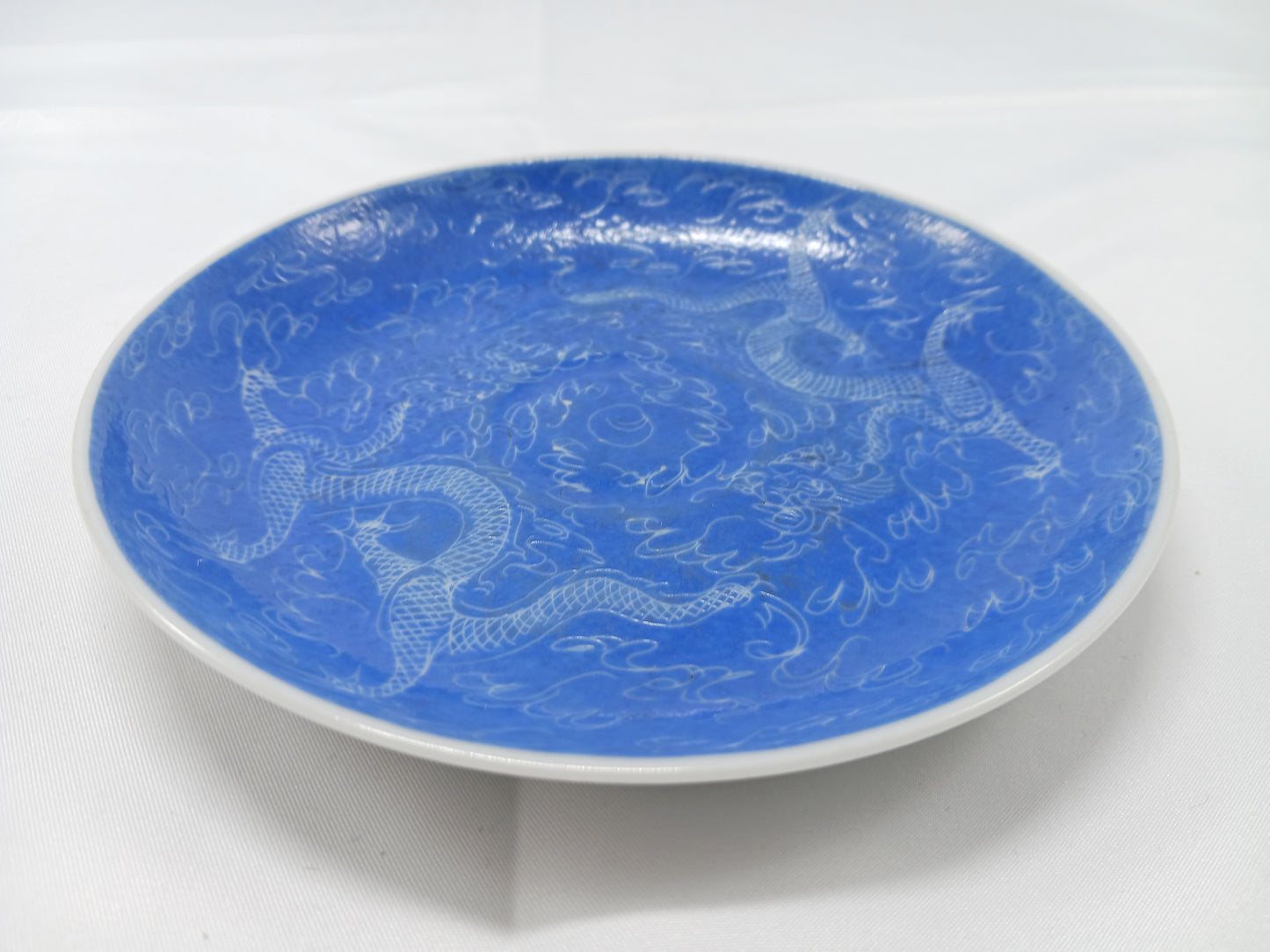 Blown blue glaze plate with dragon pattern and later famille rose chicken pattern plate (2404007)