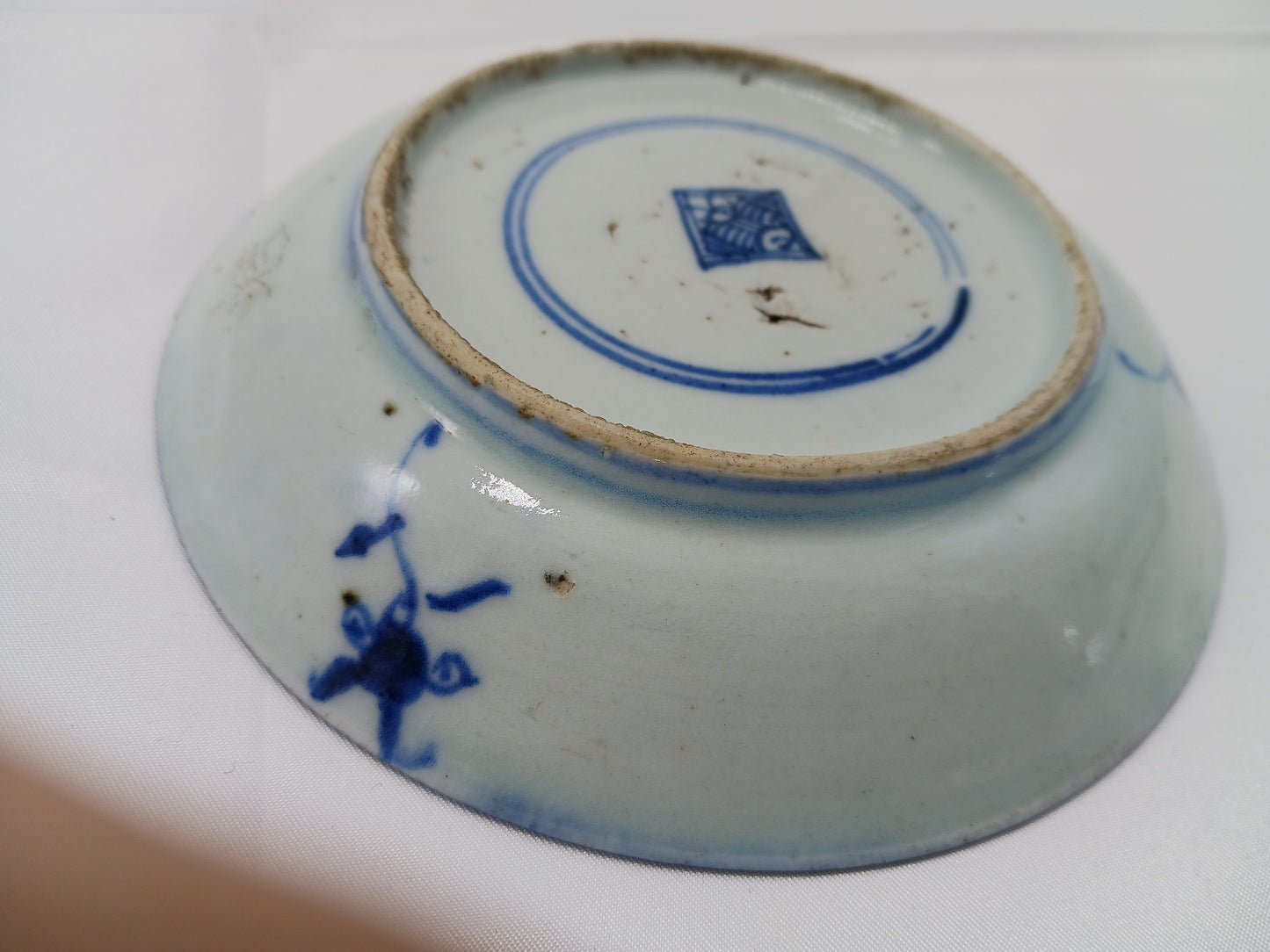 Early Qing Dynasty blue and white Ruyi pattern plate and Cizhou kiln system Bogu pattern plate (2404025)