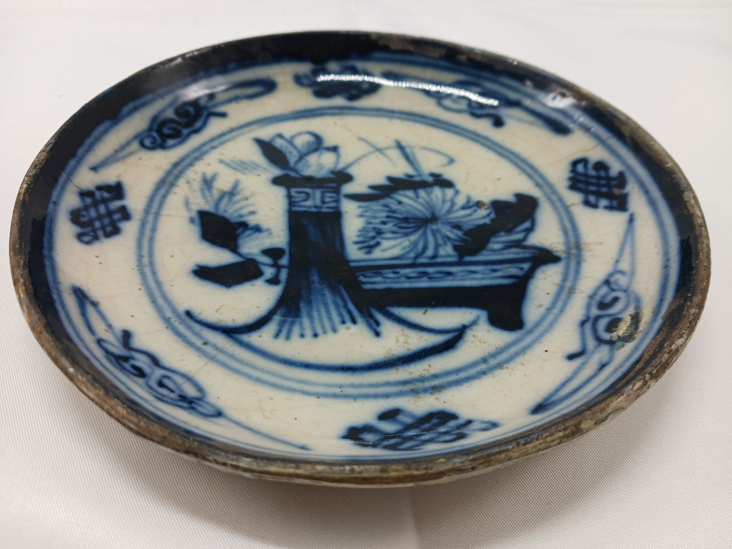 Early Qing Dynasty blue and white Ruyi pattern plate and Cizhou kiln system Bogu pattern plate (2404025)